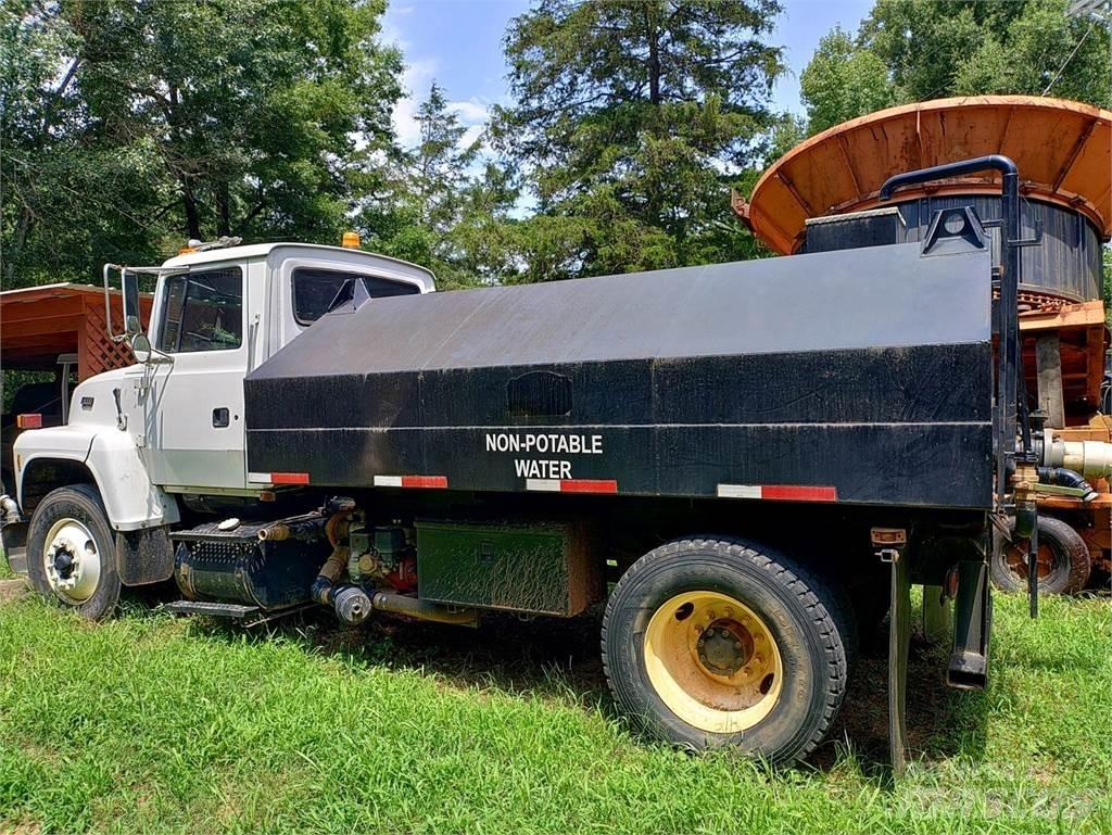 Ford 8000 Tankwagen