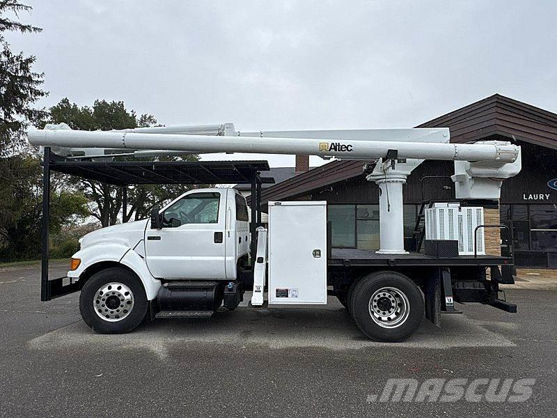 Ford F-750 LKW-Arbeitsbühnen