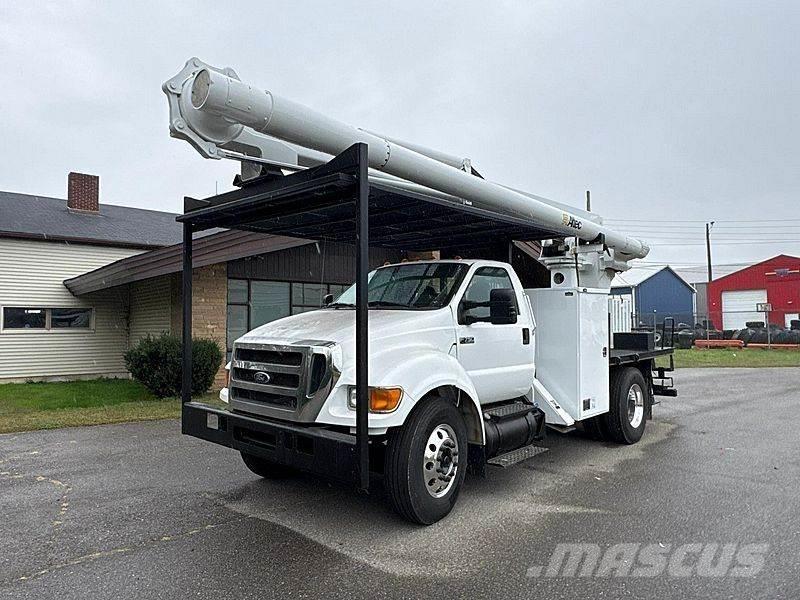 Ford F-750 LKW-Arbeitsbühnen