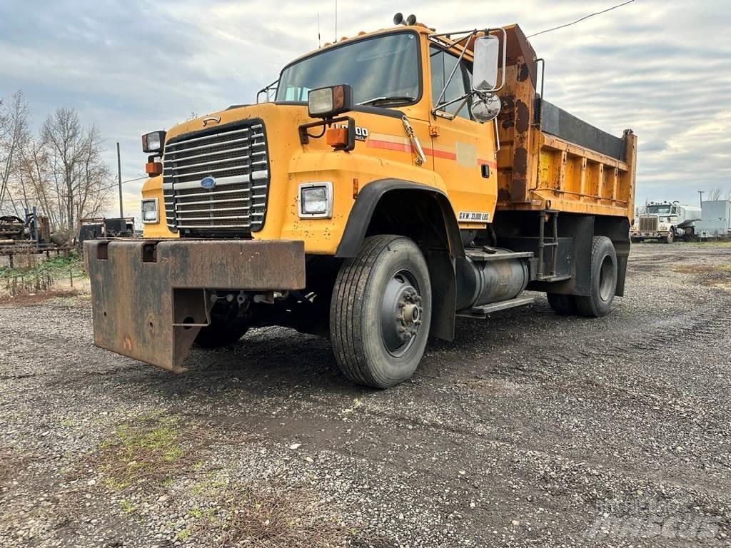 Ford L8000 Kipper