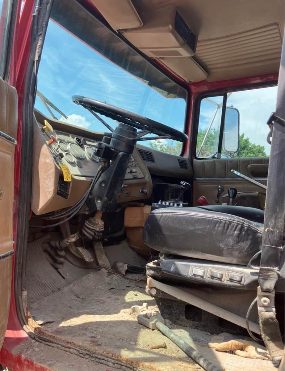 Ford L9000 Tankwagen