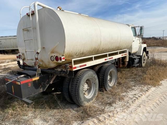 Ford L9000 Tankwagen