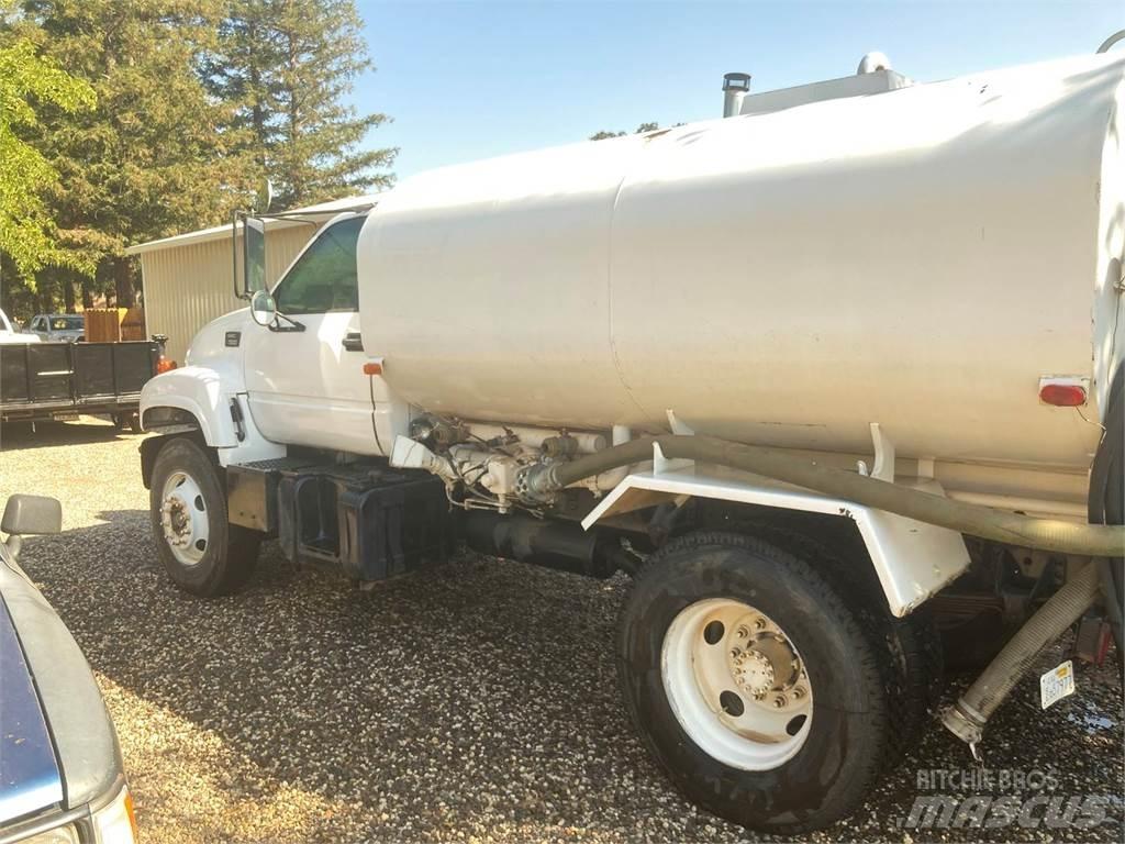 GMC 7500 Tankwagen
