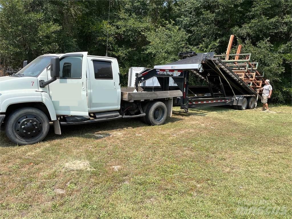 GMC C4500 Pritschenwagen/Pritschenwagen mit Seitenklappe