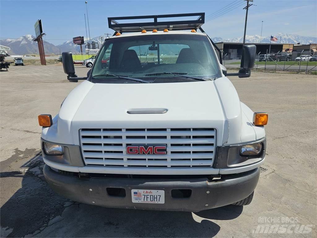 GMC C5500 Pritschenwagen/Pritschenwagen mit Seitenklappe