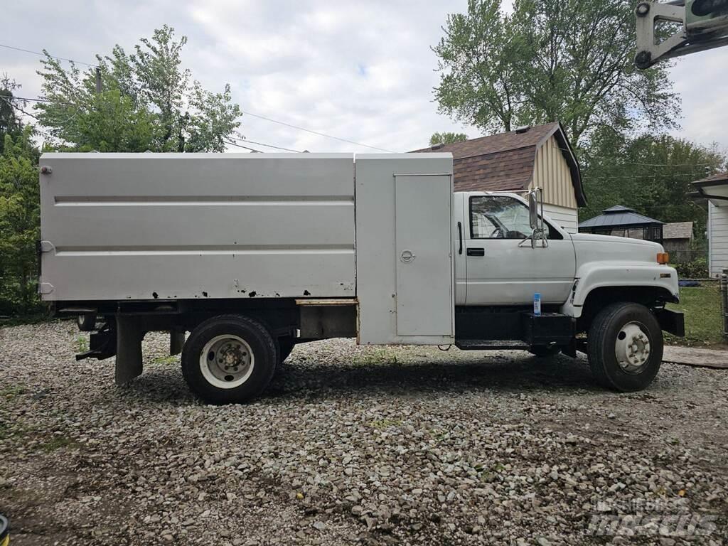 GMC C6000 Kleinholztransporter