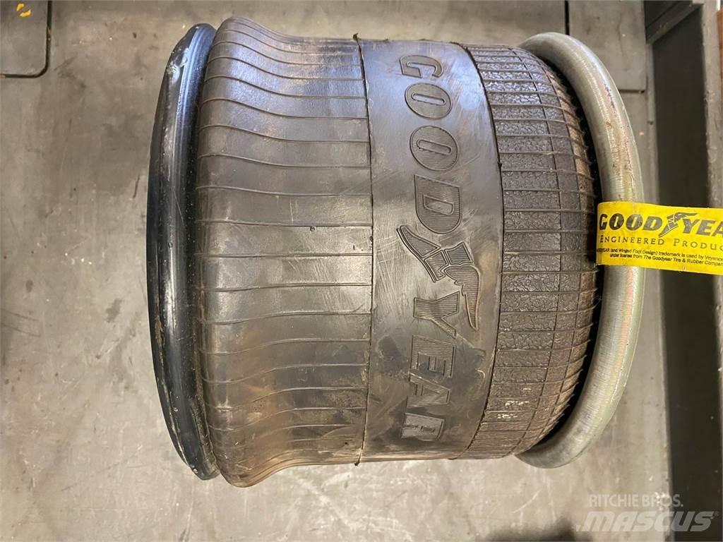 Goodyear  Transport Sonstige