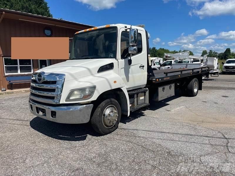 Hino 258 Autotransporter