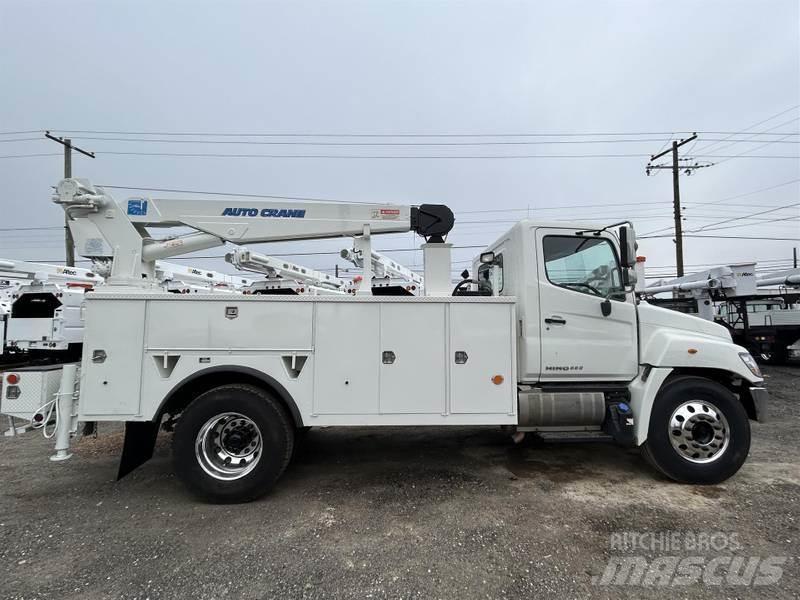 Hino 338 Kommunal-Sonderfahrzeuge