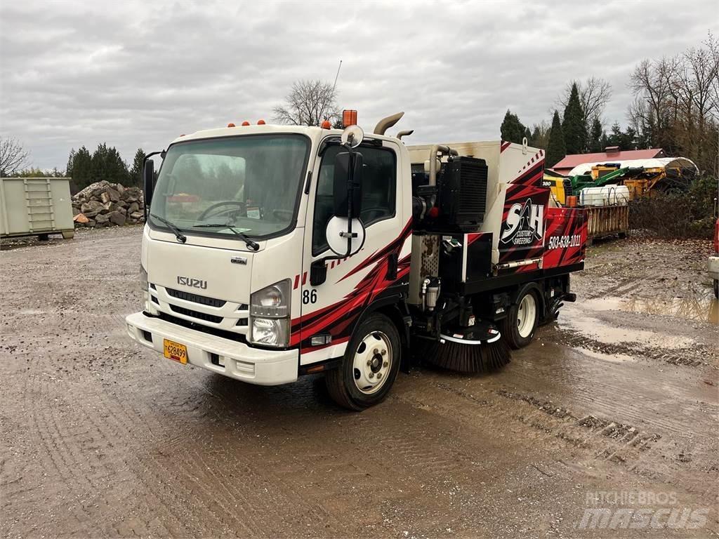 Isuzu NPR Kehrer