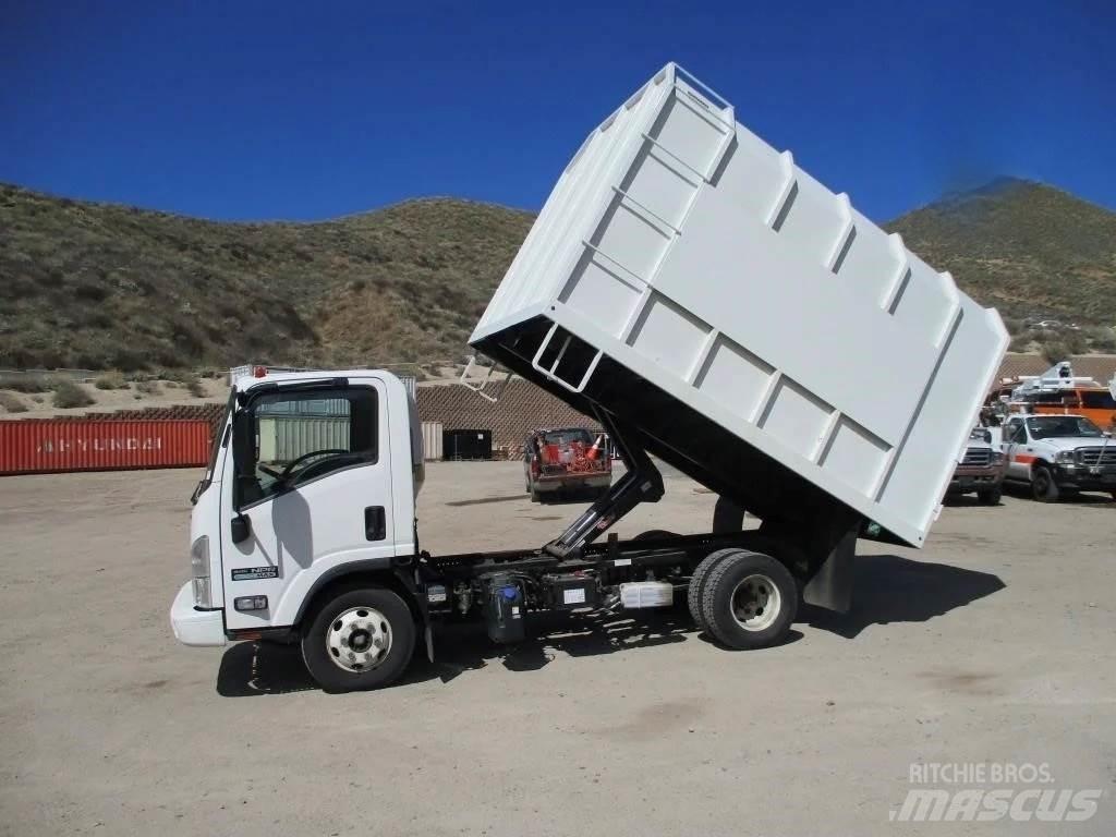 Isuzu NPR Kleinholztransporter