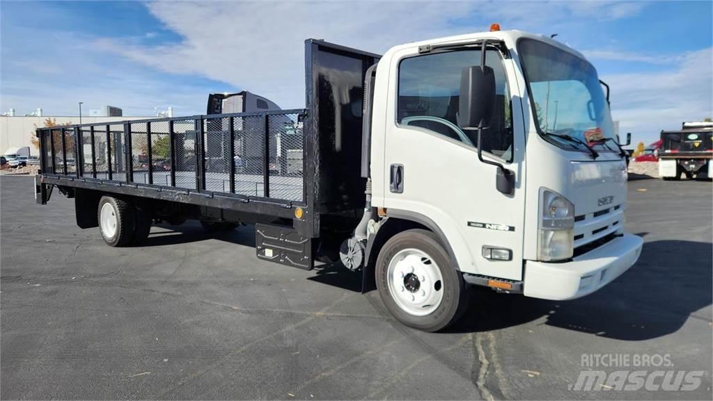 Isuzu NRR Tiertransporter