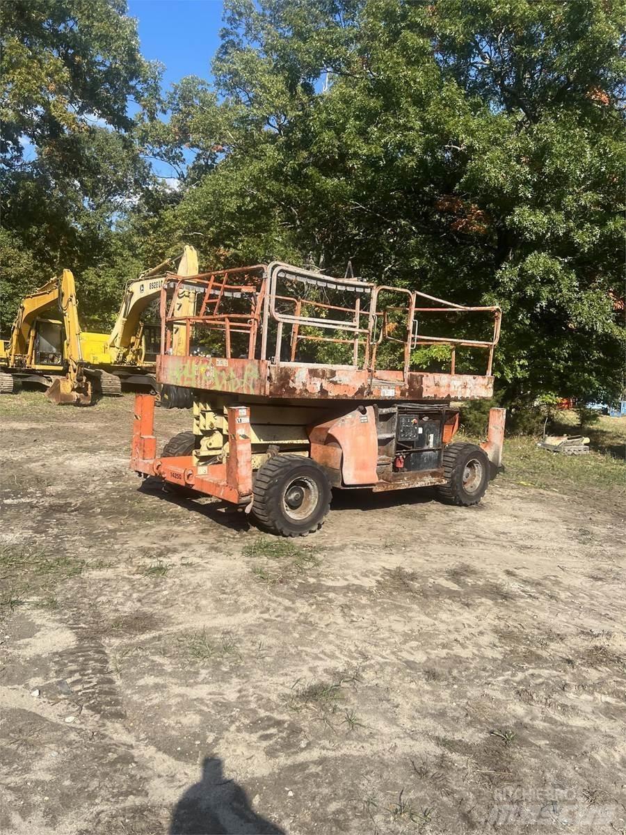 JLG 3394RT Scheren-Arbeitsbühnen