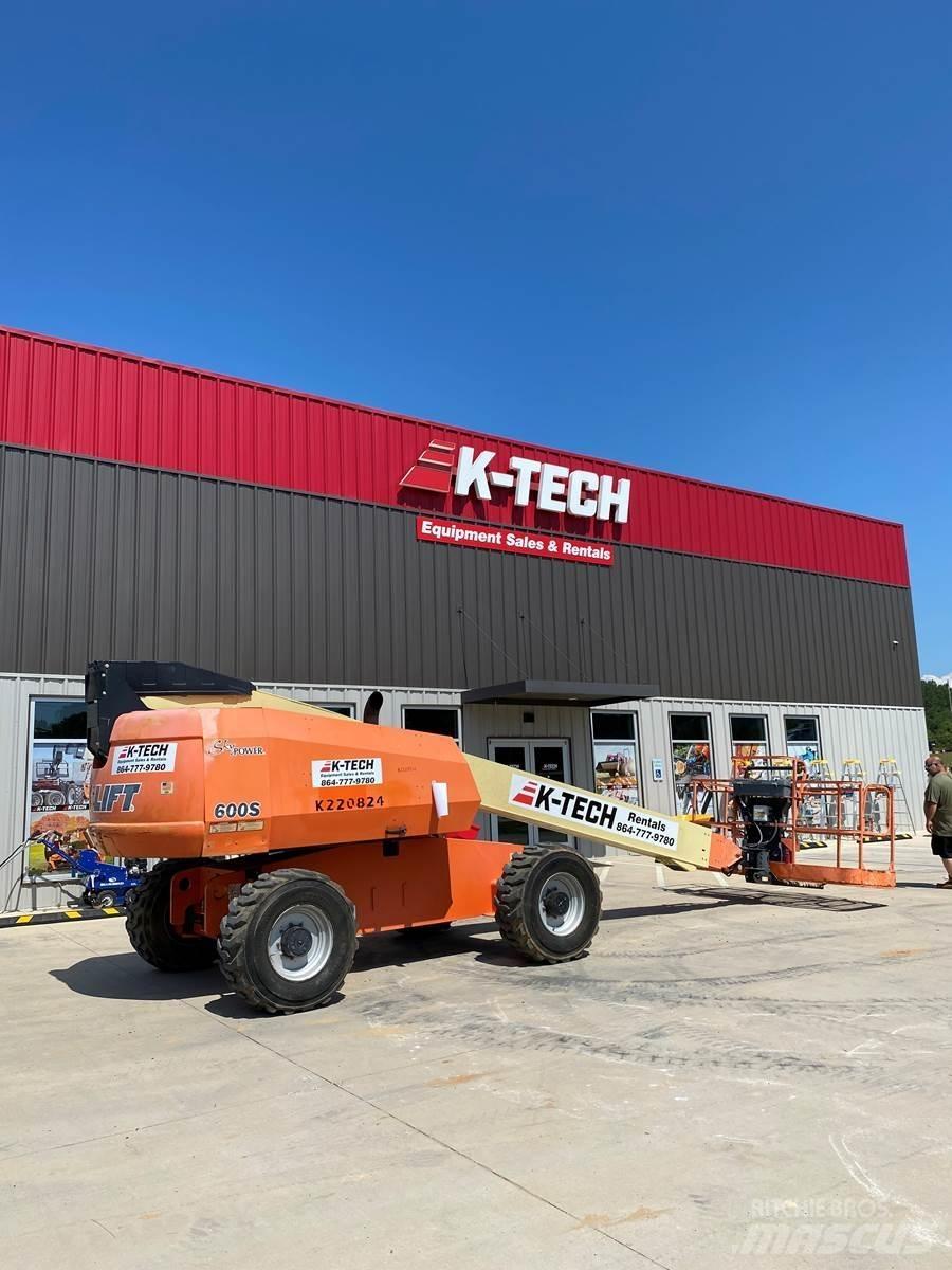 JLG 600S Teleskopbühnen