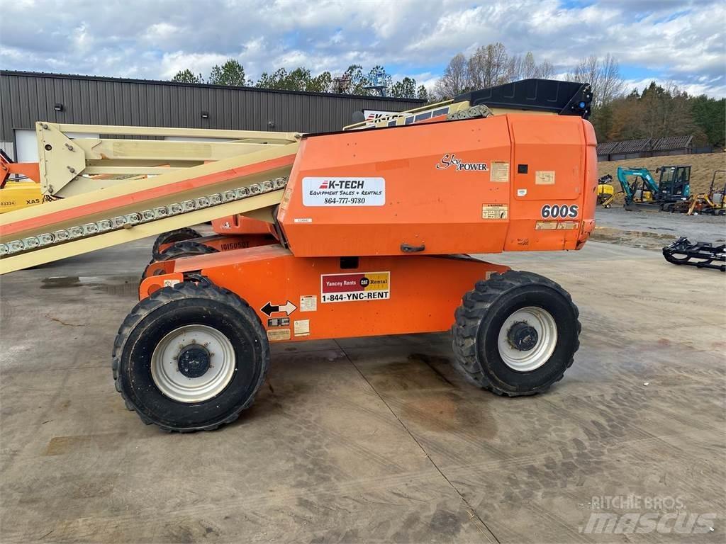 JLG 600S Teleskopbühnen