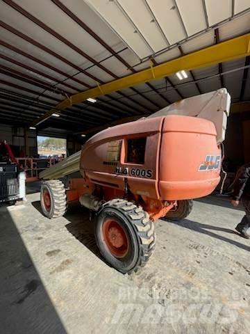 JLG 600S Teleskopbühnen