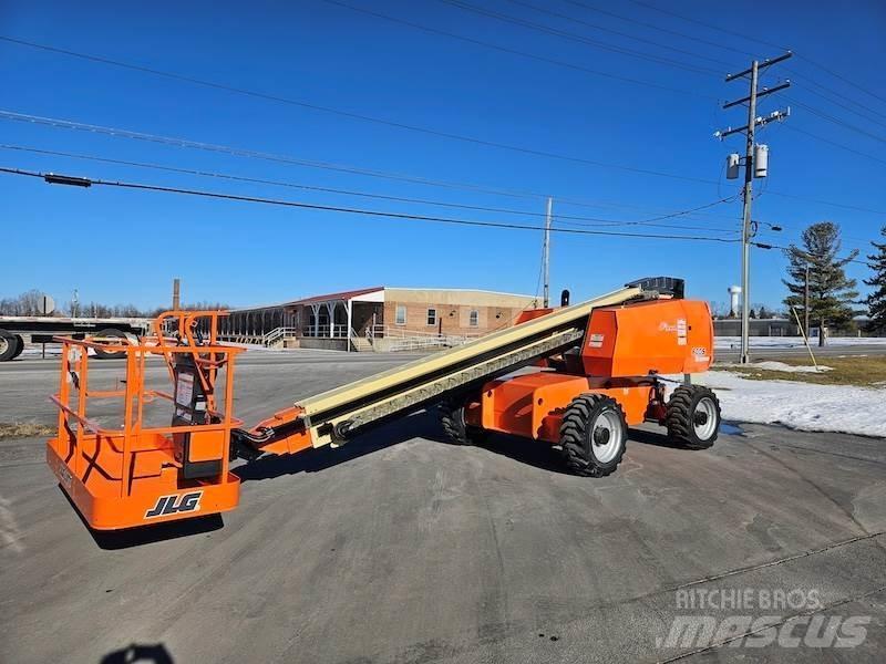 JLG 600S Teleskopbühnen