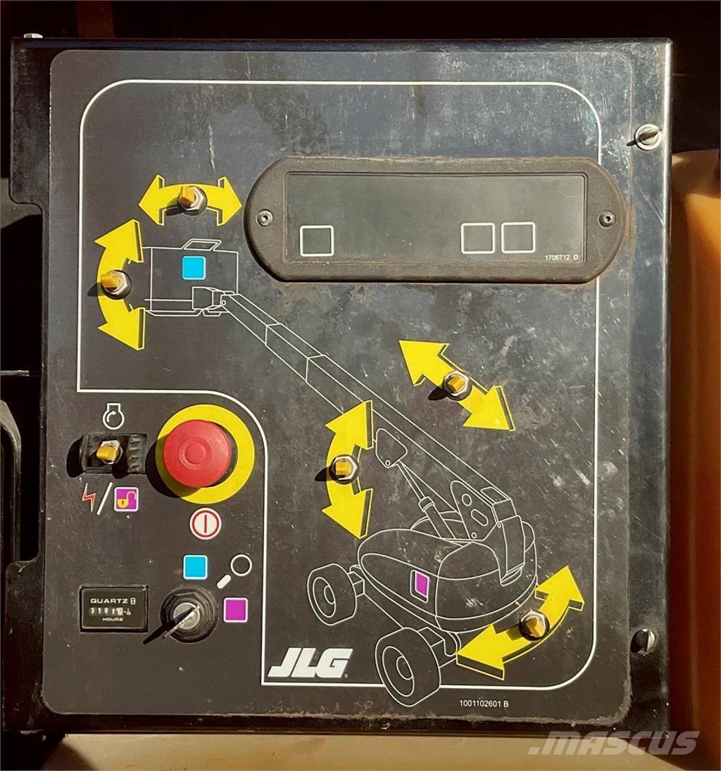 JLG 600S Teleskopbühnen