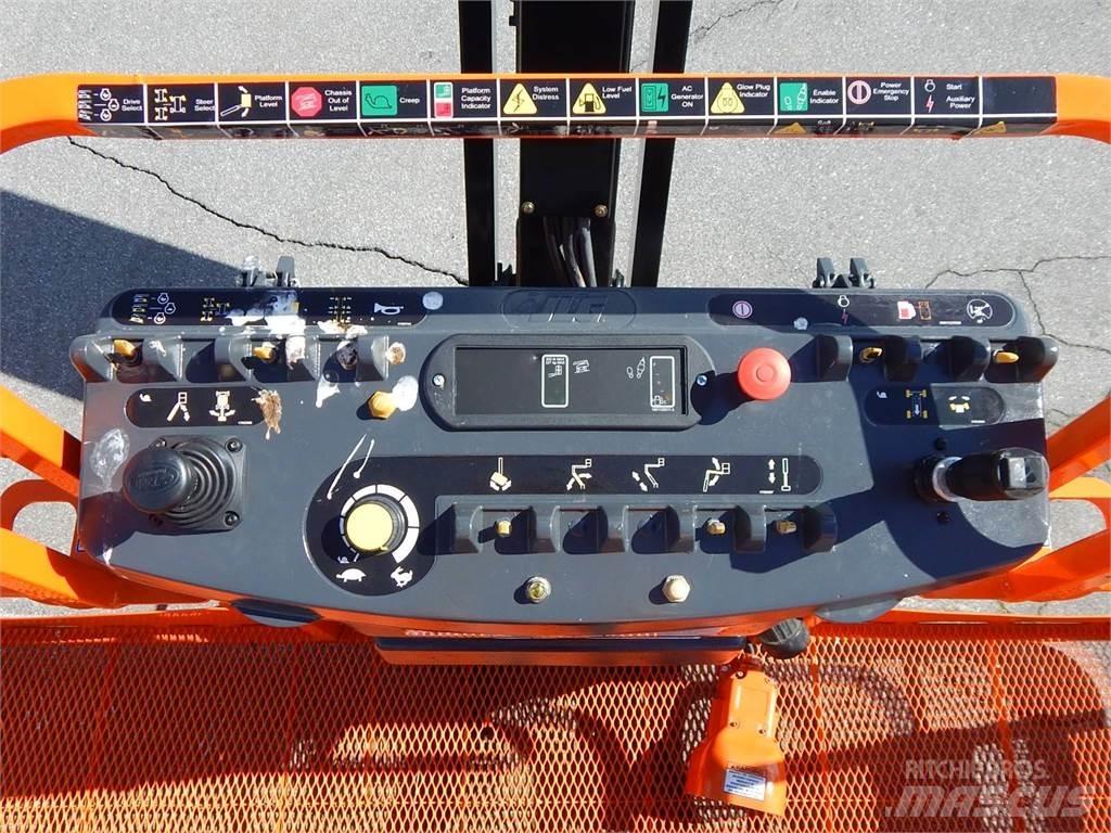 JLG 860SJ Teleskopbühnen