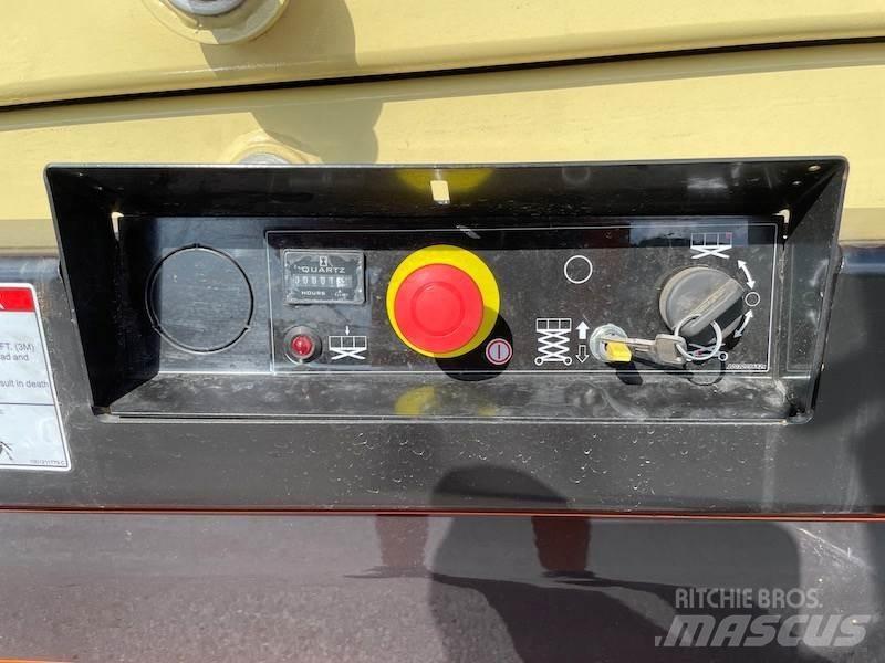 JLG R4045 Scheren-Arbeitsbühnen