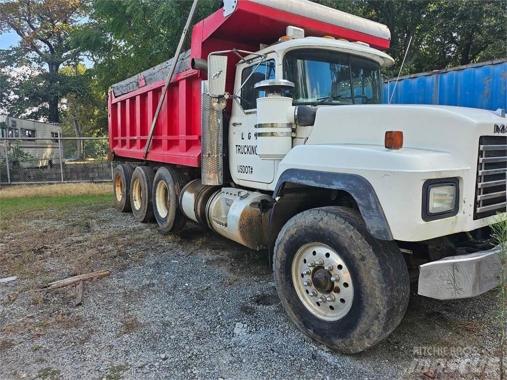 Mack 600RD Kipper