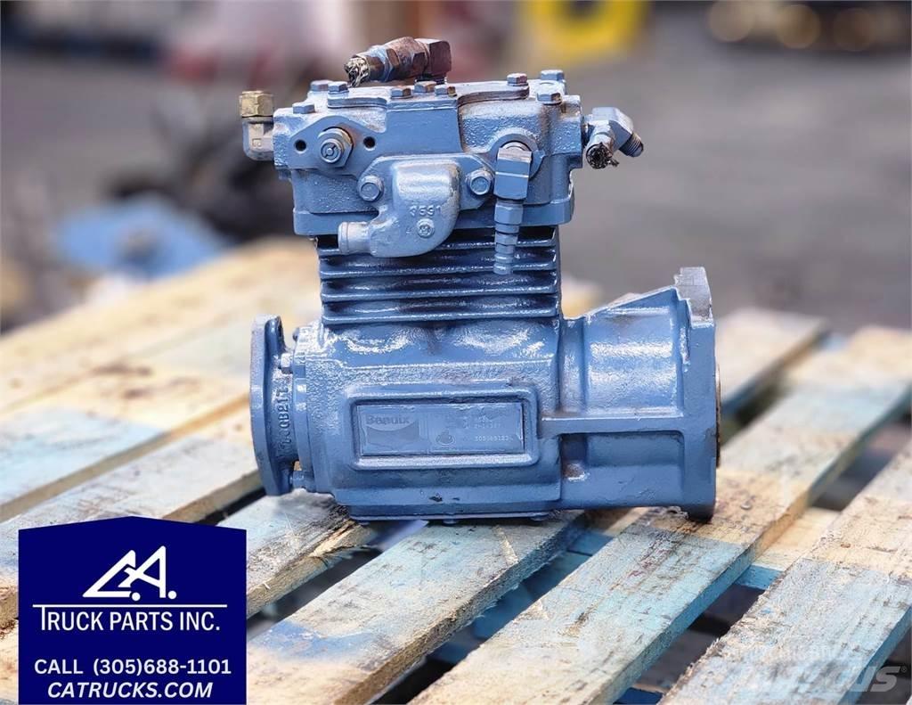 Mack E7 Transport Sonstige