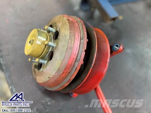 Mack MP8 Transport Sonstige