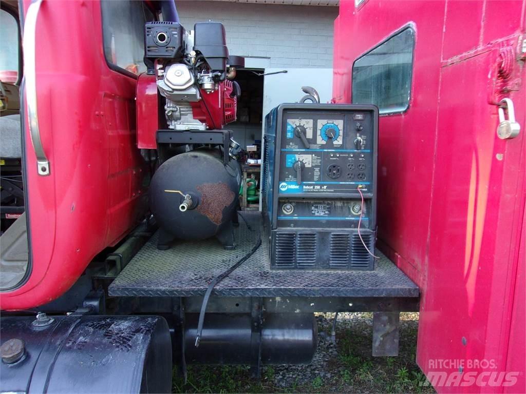 Mack Other Kommunal-Sonderfahrzeuge