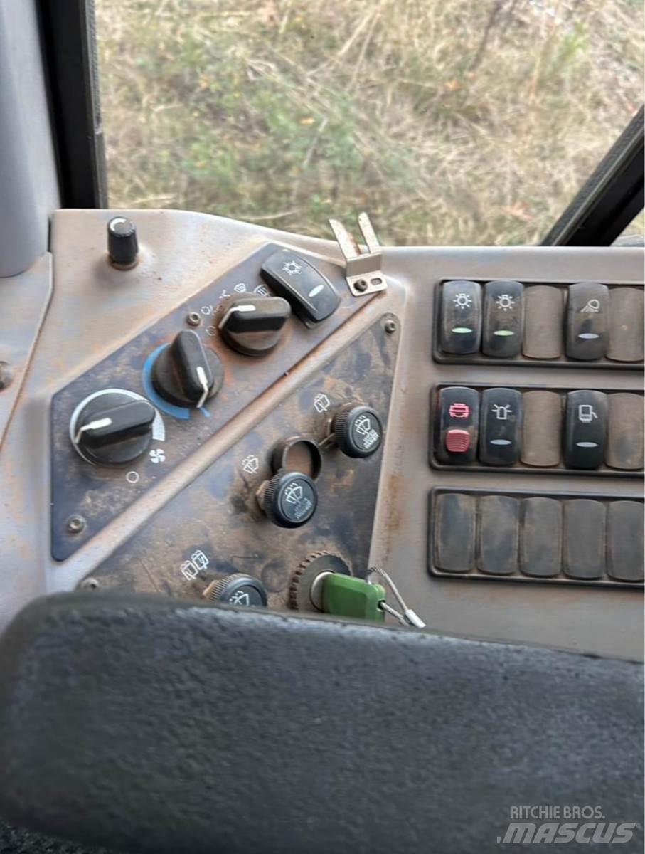 Volvo G946 Grader
