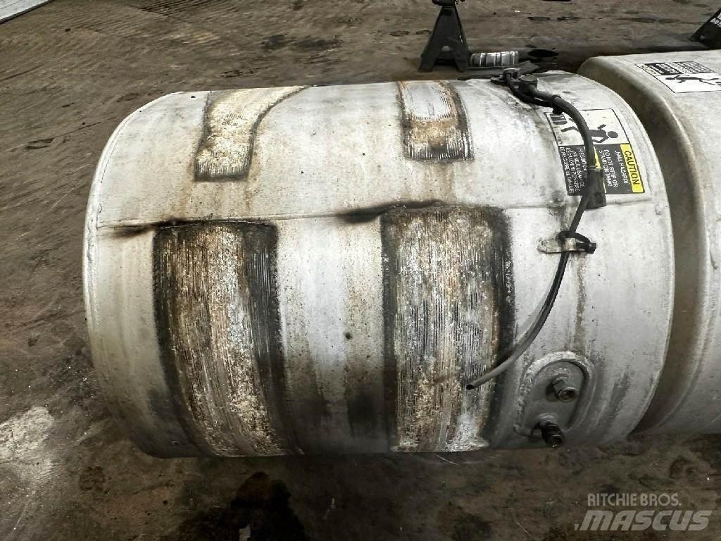 Volvo VNL Tankwagen