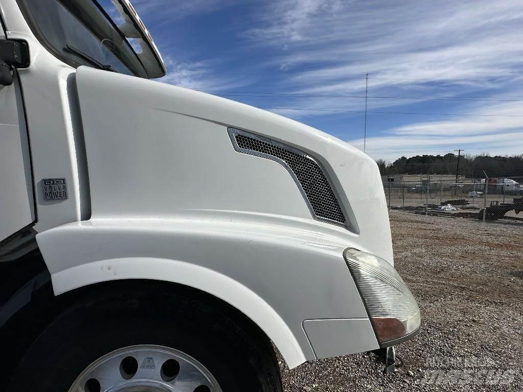 Volvo VNL Transport Sonstige