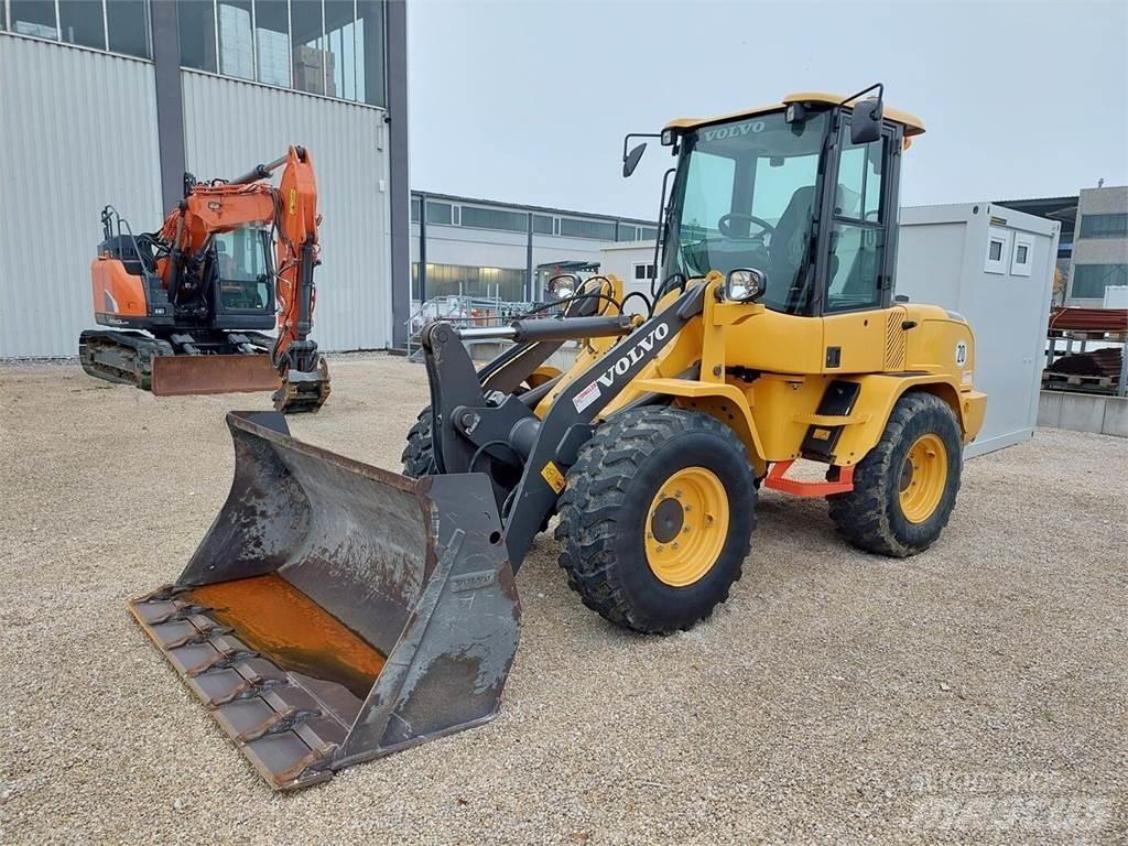 Volvo L30G Radlader