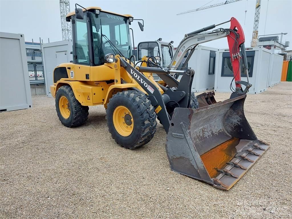 Volvo L30G Radlader