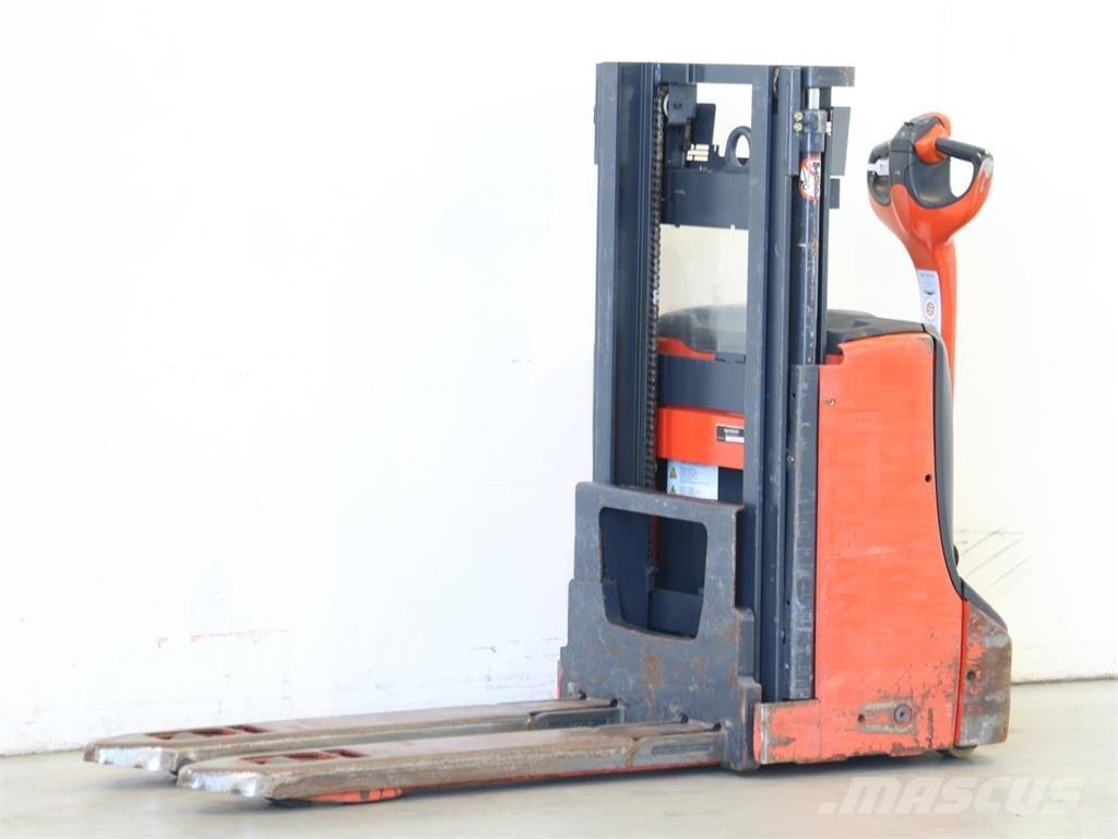 Linde D06/1160 Deichselstapler