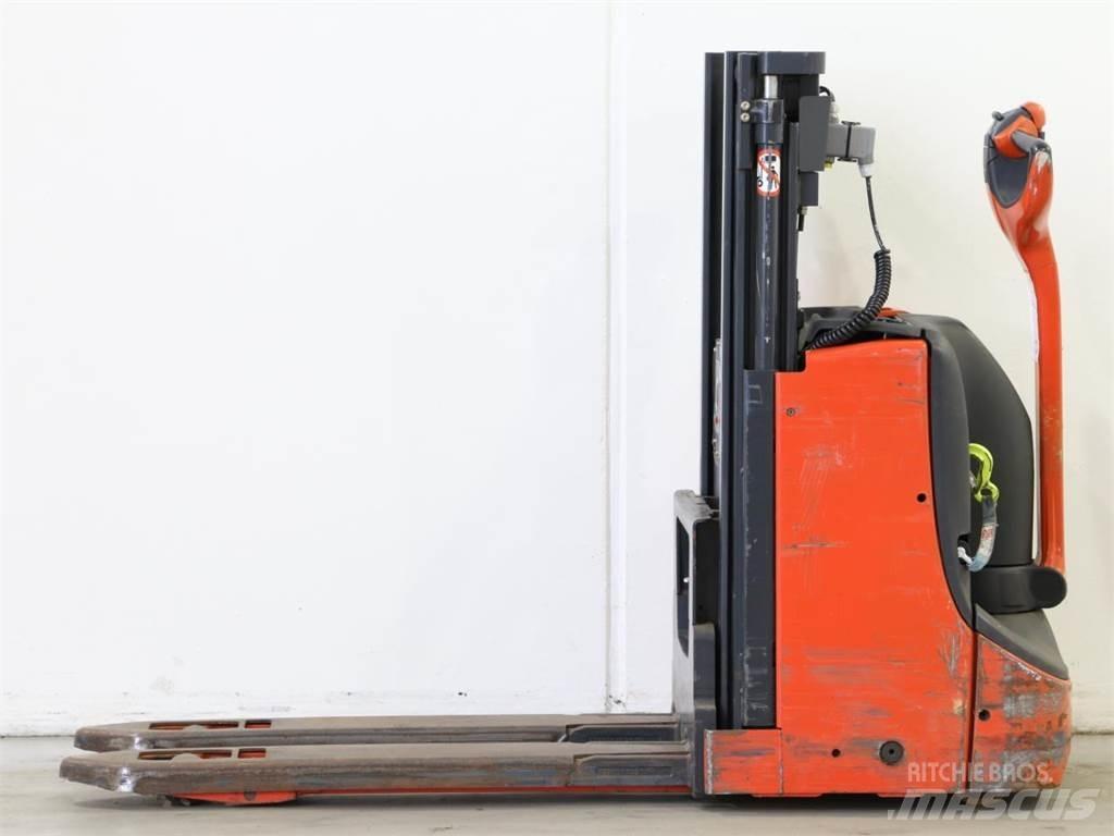 Linde D06/1160-00 Deichselstapler