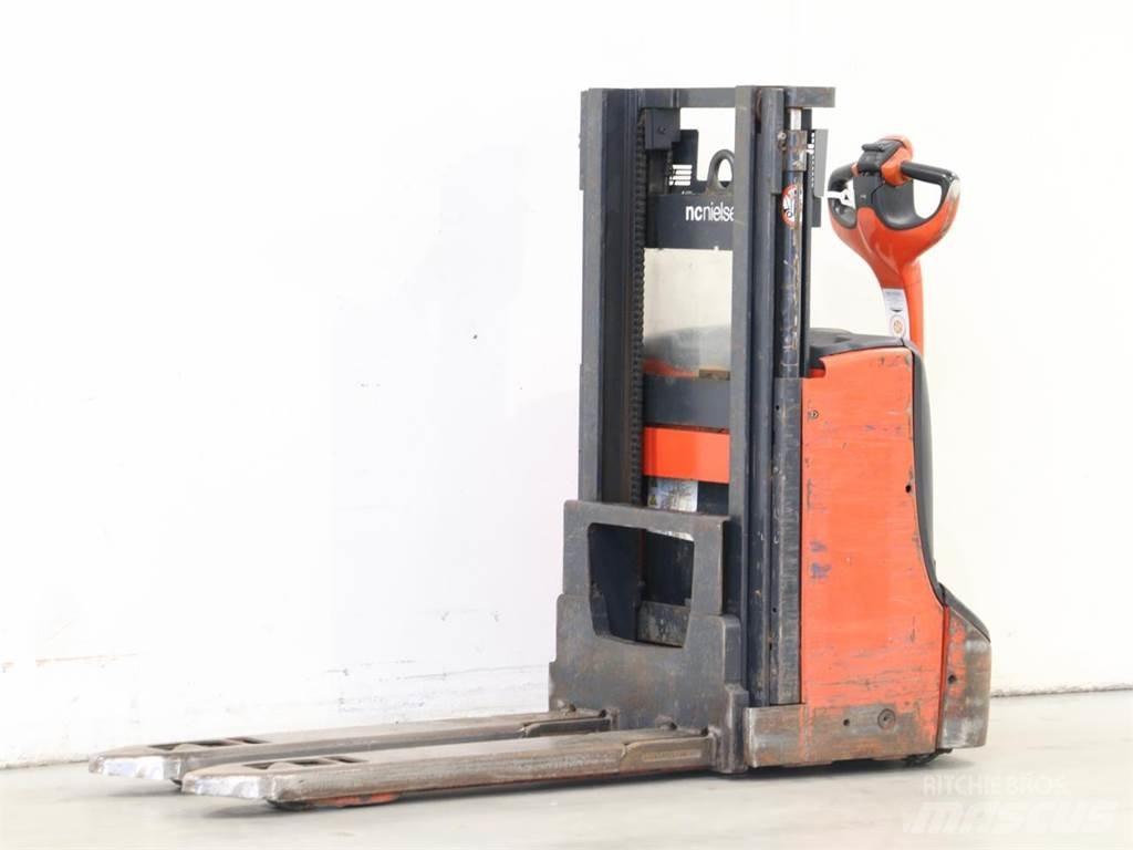 Linde D08/1160-00 Deichselstapler
