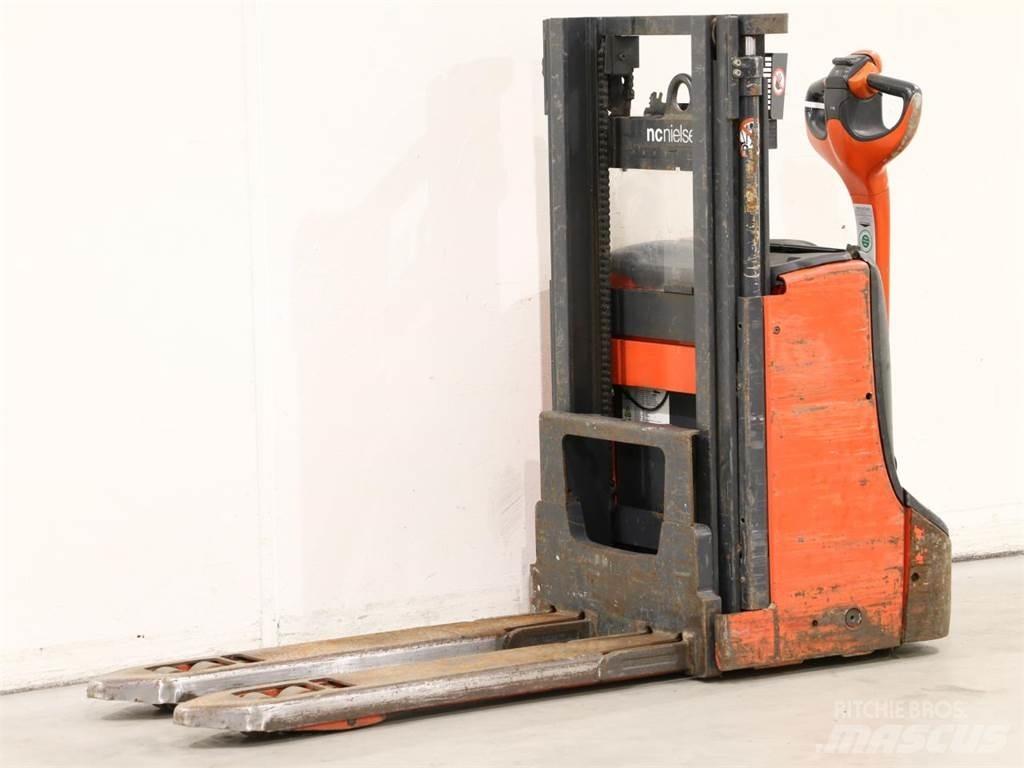 Linde D08/1160-00 Deichselstapler