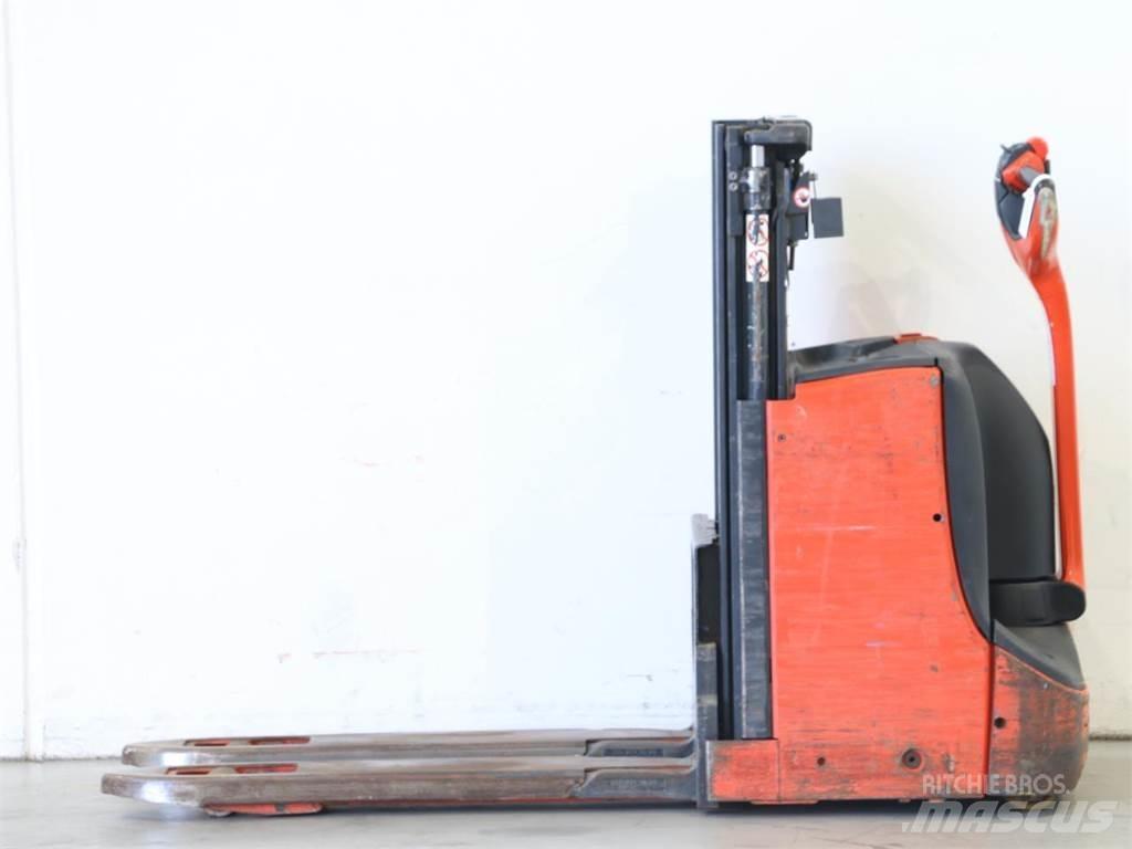 Linde D08/1160-00 Deichselstapler