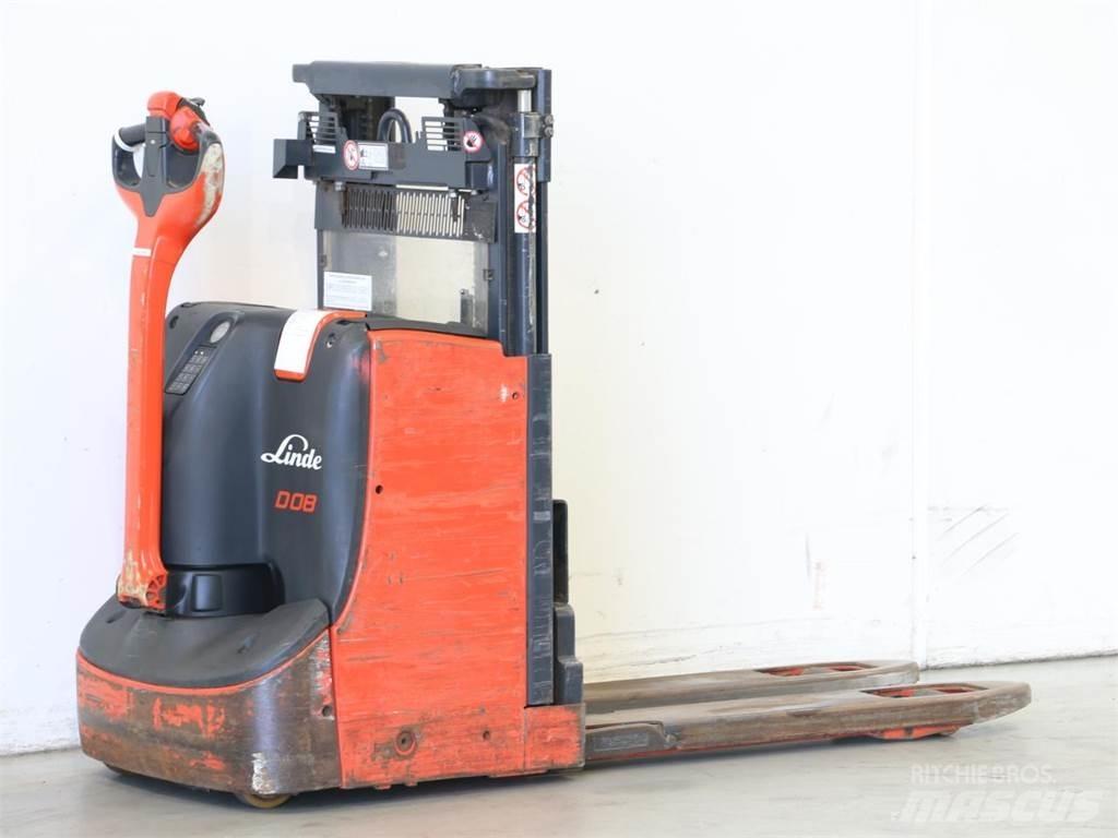 Linde D08/1160-00 Deichselstapler