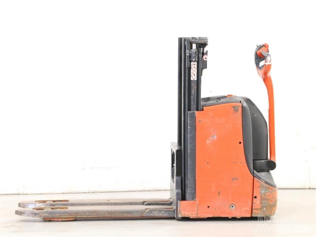 Linde D08/1160-00 Deichselstapler