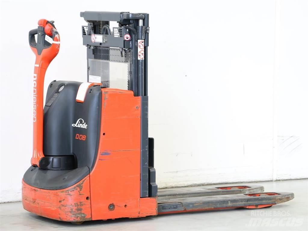 Linde D08/1160-01 Deichselstapler