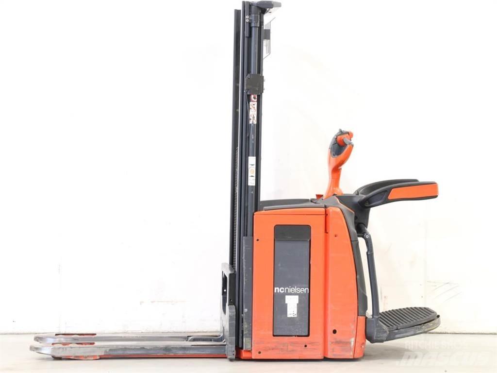 Linde D12AP/1173-01 Deichselstapler