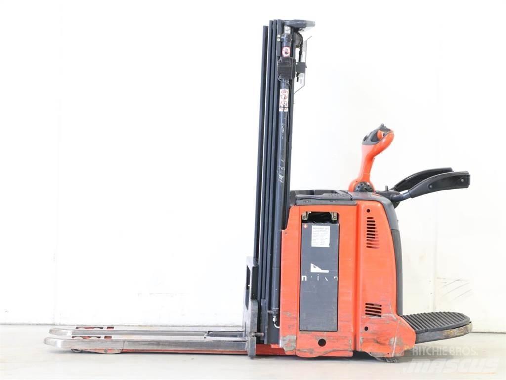 Linde D12AP/133 Deichselstapler