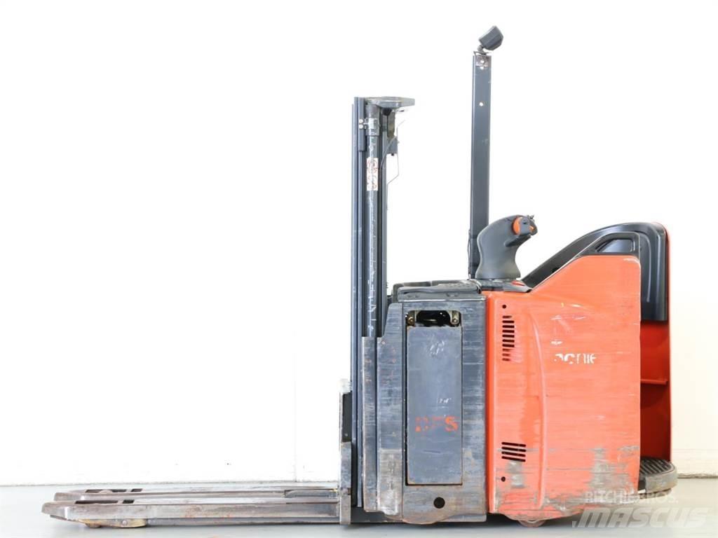 Linde D12SP/133 Deichselstapler