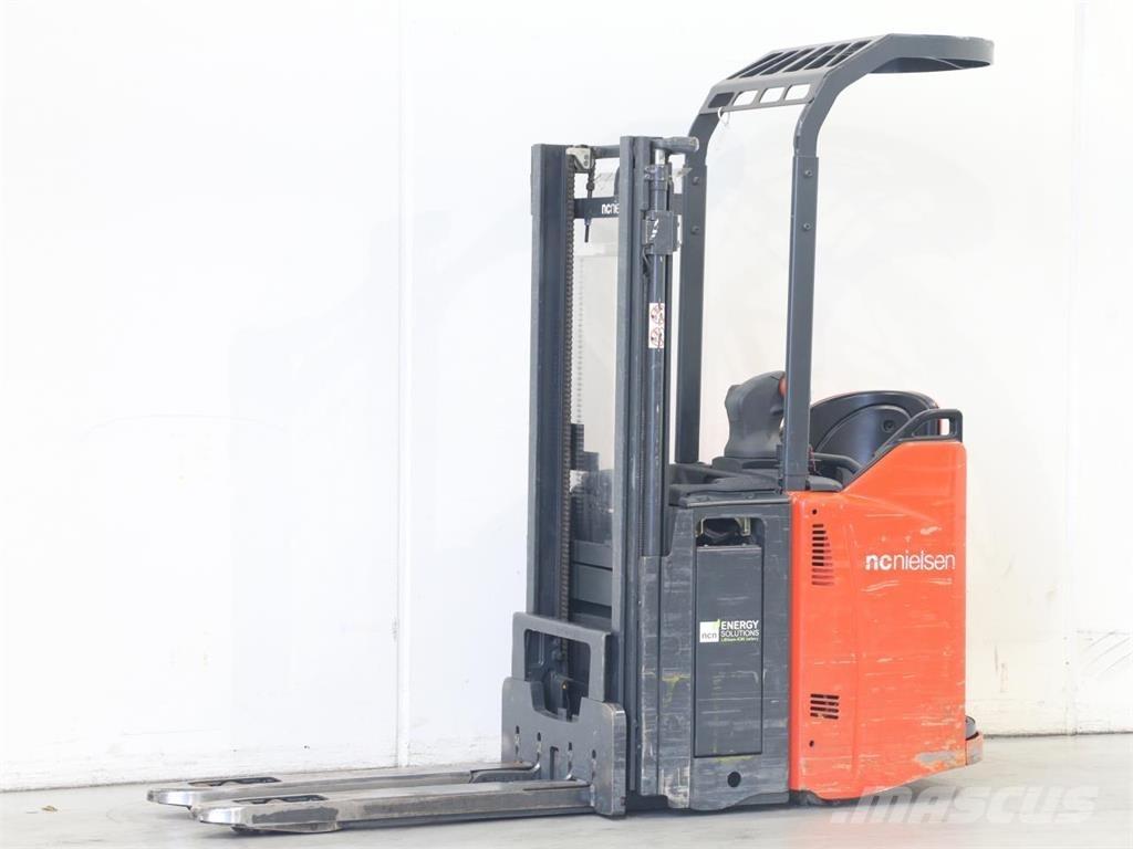 Linde D12SP/133 Deichselstapler