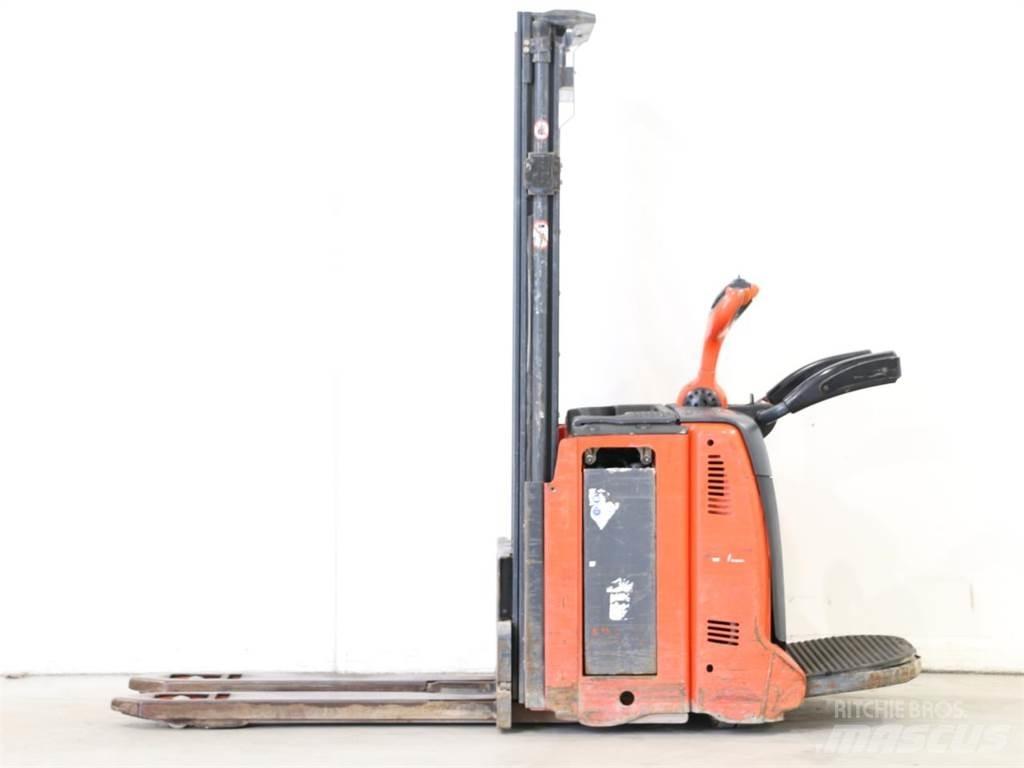 Linde L12LAP/133 Deichselstapler