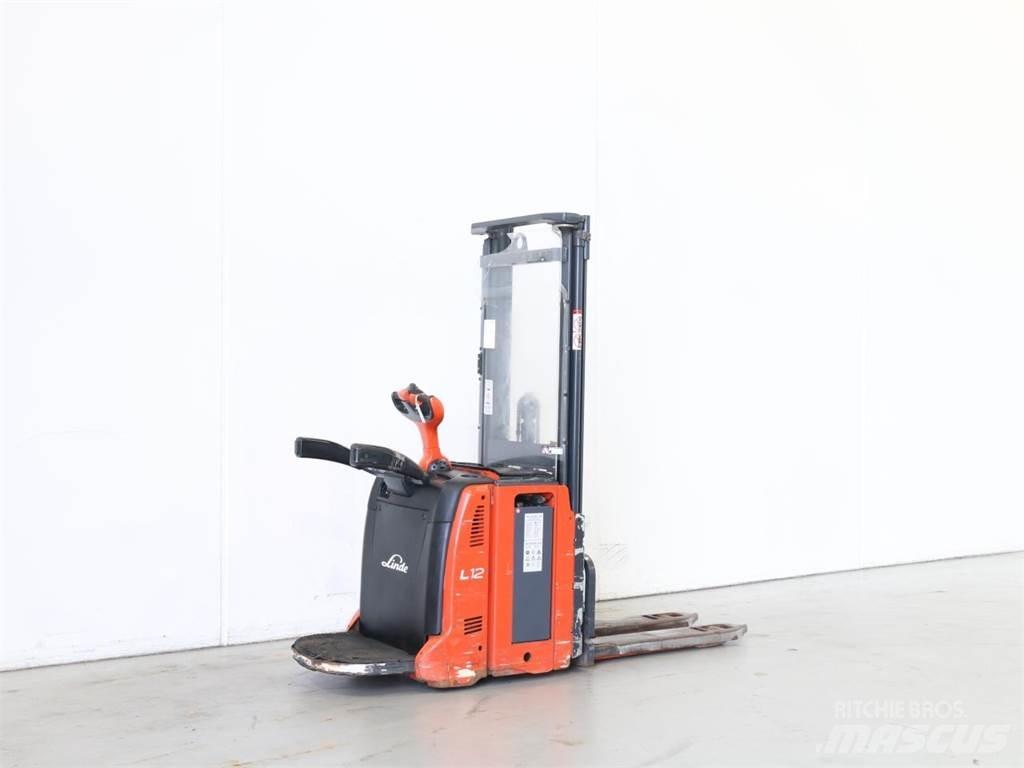 Linde L12LAP/133 Deichselstapler