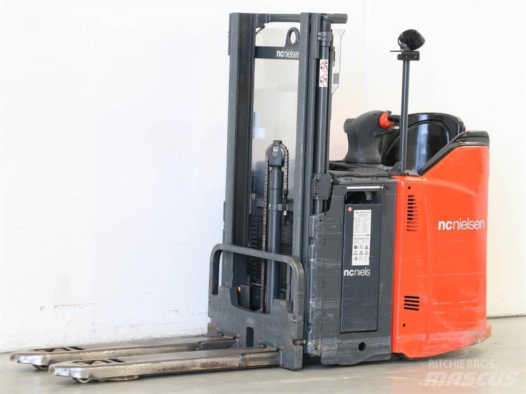 Linde L12LSP/133 Deichselstapler