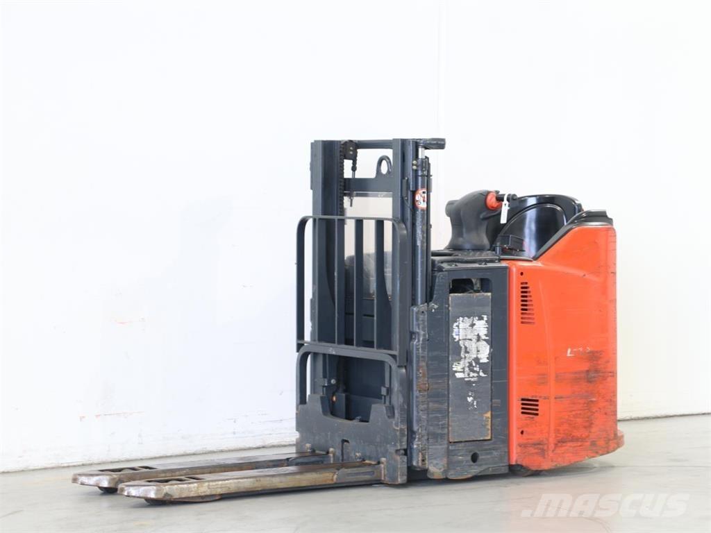 Linde L12LSP/133 Deichselstapler
