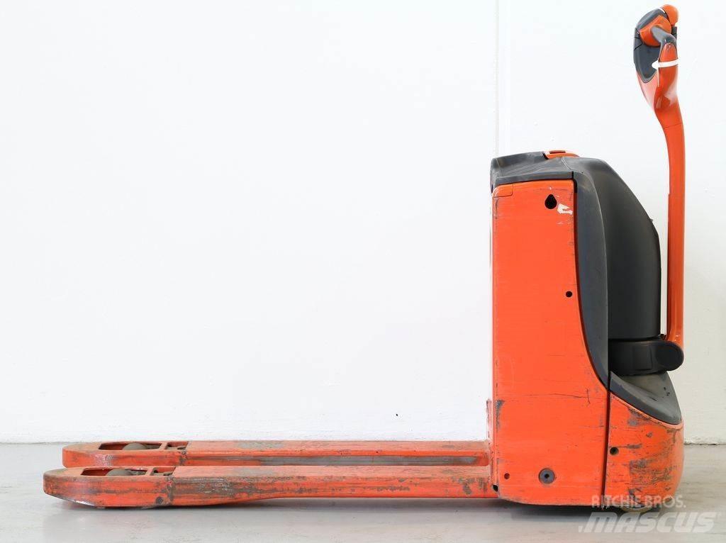 Linde T16/1152 Deichselstapler